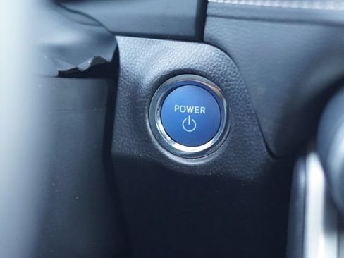 Used 2021 Toyota RAV4 XLE Premium AWD/4WD image 27