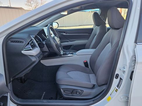 Used 2023 Toyota Camry LE image 15