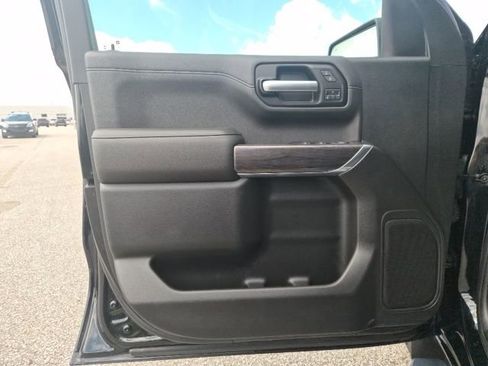 Used 2019 Chevrolet Silverado 1500 LTZ w/ LTZ Plus Package AWD/4WD image 12