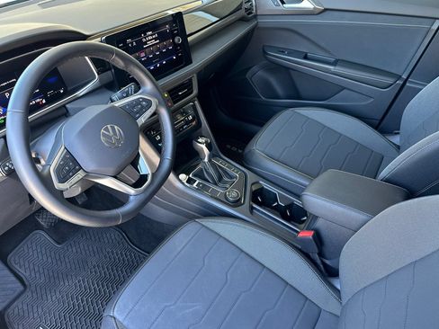 Certified 2026 Volkswagen Taos SE AWD/4WD image 10