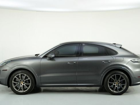 Used 2022 Porsche Cayenne Turbo S image 55