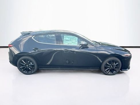 New 2026 MAZDA MAZDA3 Hatchback w/Premium Plus Pkg AWD/4WD image 8