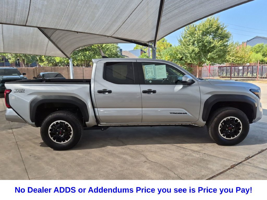 Used 2025 Toyota Tacoma TRD Off-Road AWD/4WD image 12