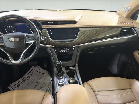 Used 2020 Cadillac XT6 Premium Luxury w/ Platinum Package AWD/4WD image 19