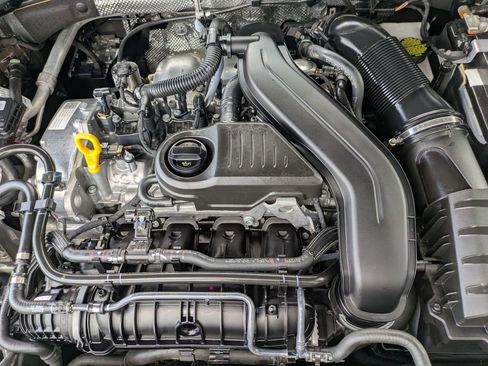 Used 2025 Volkswagen Jetta Sport FWD image 34