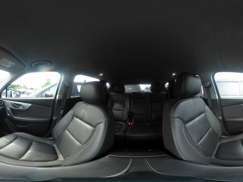 Used 2024 Chevrolet Blazer LT FWD image 41