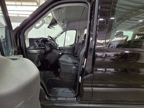 Used 2023 Ford Transit 350 XLT RWD image 19