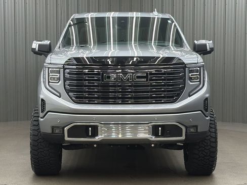 Used 2026 GMC Sierra 1500 Denali Ultimate AWD/4WD image 8