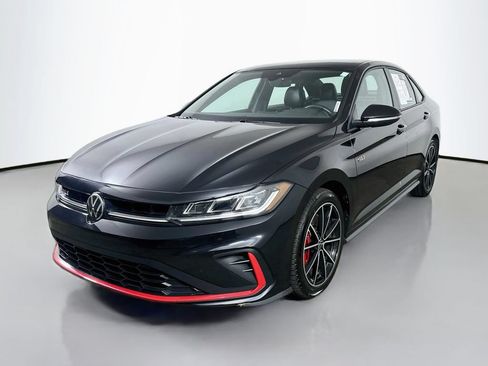 Used 2025 Volkswagen Jetta GLI Autobahn FWD image 3