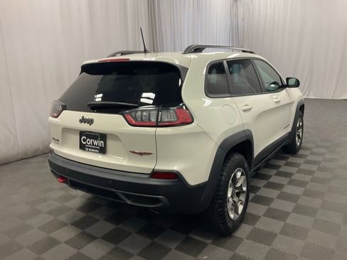 Used 2019 Jeep Cherokee Trailhawk w/ Cold Weather Group AWD/4WD image 2