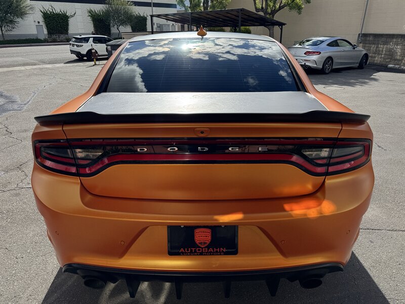 Used 2018 Dodge Charger R/T Scat Pack w/ Dynamics Package RWD image 13