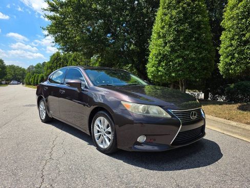 Used 2013 Lexus ES 300h w/ Premium Pkg FWD image 7