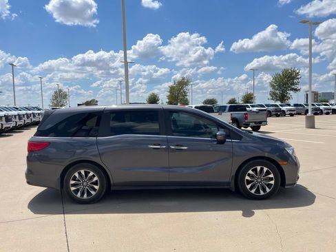 Used 2024 Honda Odyssey EX-L image 6