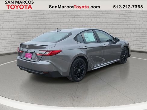 New 2026 Toyota Camry SE image 5