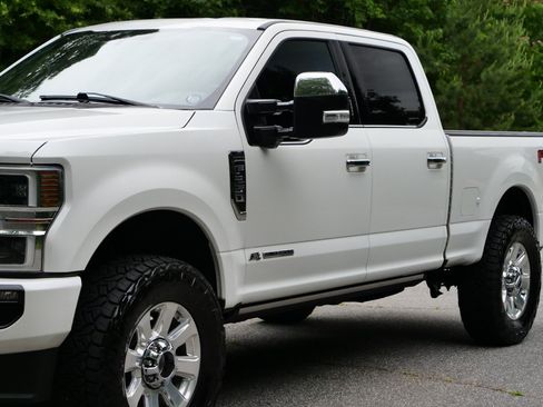 Used 2020 Ford F250 Platinum w/ FX4 Off-Road Package AWD/4WD image 48