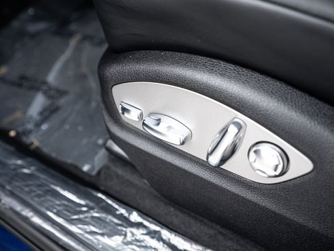 Certified 2026 Porsche Macan AWD/4WD image 18