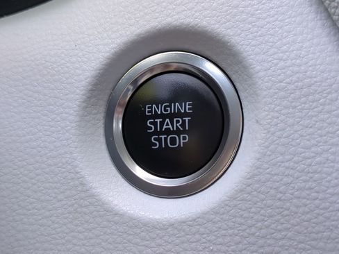 Used 2024 Toyota Corolla SE FWD image 25