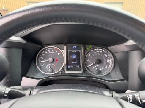 Used 2021 Toyota Tacoma TRD Sport w/ Technology Package AWD/4WD image 19