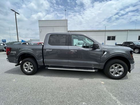 Used 2025 Ford F150 XLT AWD/4WD image 2