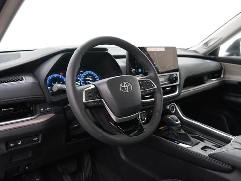 Used 2026 Toyota Grand Highlander AWD image 28