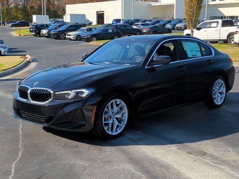 New 2026 BMW 330i xDrive Sedan w/ Premium Package image 5