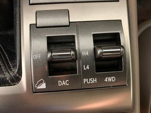 Used 2016 Lexus GX 460 w/ Navigation Package AWD/4WD image 17