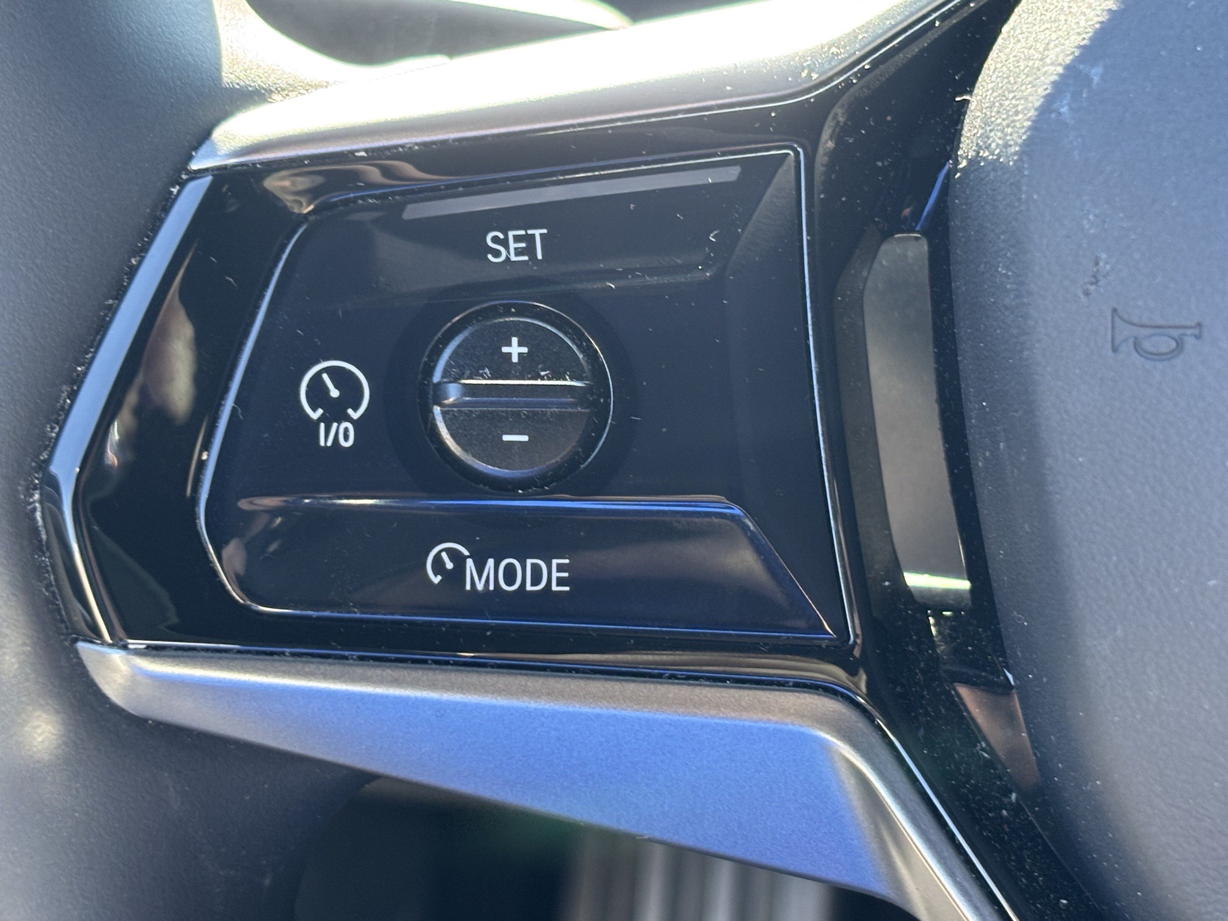 Used 2024 BMW i5 eDrive40i w/ M Sport Package RWD image 19