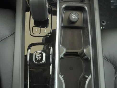 New 2026 Volvo V60 B5 Cross Country Plus w/ Protection Package Premier image 33