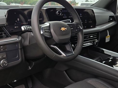 New 2026 Chevrolet Suburban LS RWD image 16