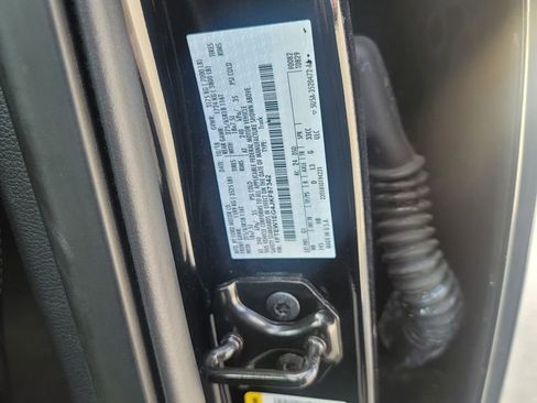 Used 2018 Ford F150 Lariat w/ Equipment Group 502A Luxury AWD/4WD image 20