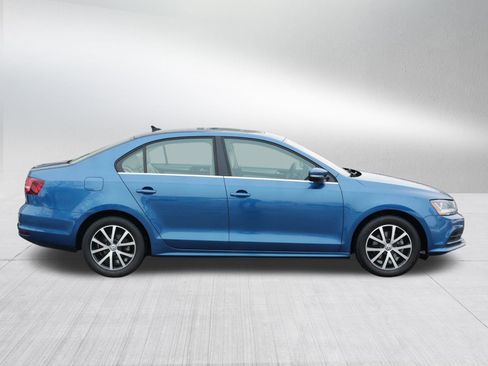 Used 2018 Volkswagen Jetta SE image 8