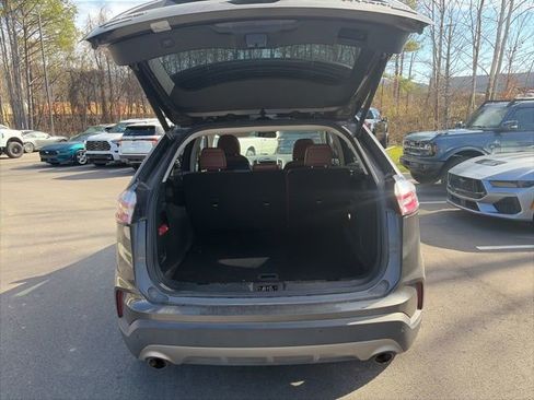 Used 2019 Ford Edge Titanium w/ Equipment Group 301A image 26