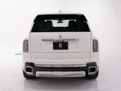 New 2026 Rolls-Royce Cullinan AWD/4WD image 4