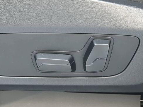 Used 2025 BMW X1 xDrive28i image 17