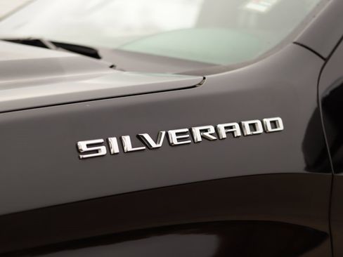 Used 2022 Chevrolet Silverado 1500 LT image 33