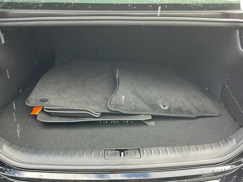 Used 2025 Genesis G70 2.5T image 29