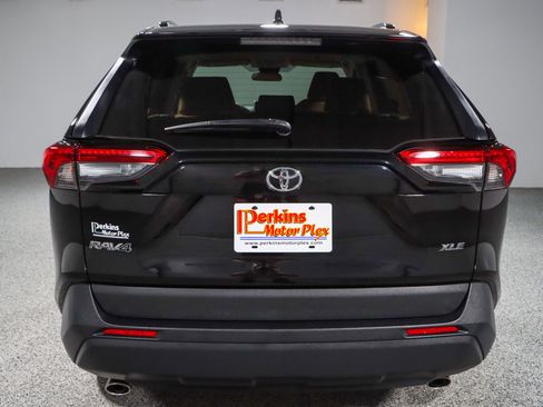 Used 2023 Toyota RAV4 XLE image 8