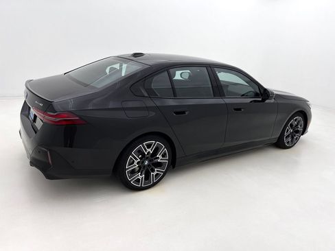 New 2027 BMW i5 xDrive40 w/ M Sport Package AWD/4WD image 4