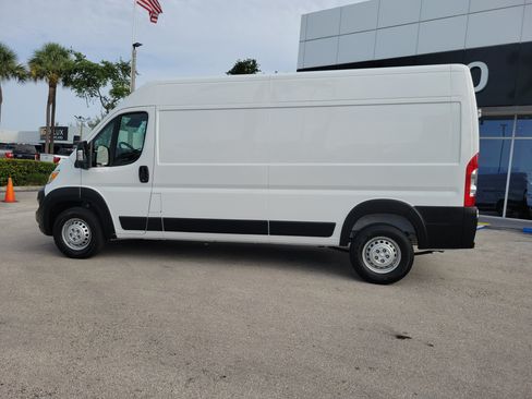 Used 2026 RAM ProMaster 2500 w/ Convenience Group FWD image 8