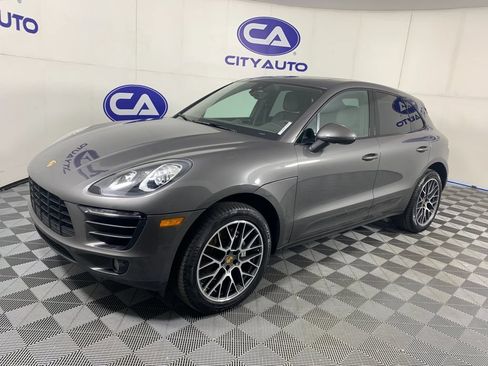 Used 2018 Porsche Macan S AWD/4WD image 7