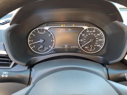 Used 2024 Nissan Altima 2.5 SV image 17