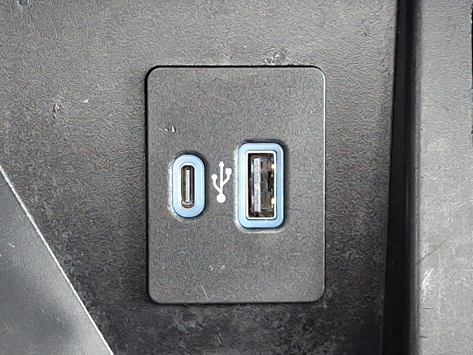 Used 2024 Ford F150 Lariat w/ Equipment Group 502A High AWD/4WD image 26