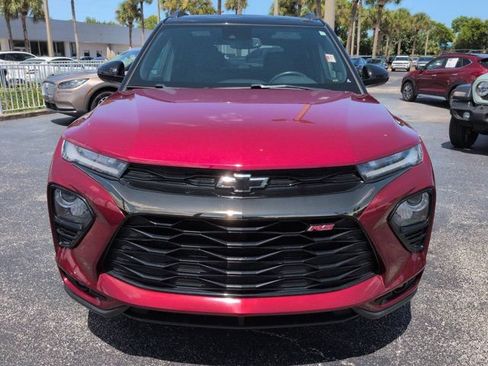 Used 2022 Chevrolet TrailBlazer RS w/ Technology Package FWD image 9