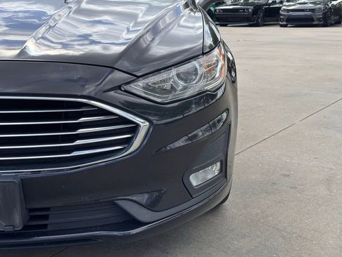 Used 2019 Ford Fusion SE w/ Equipment Group 151A image 8