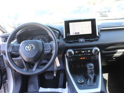 Used 2024 Toyota RAV4 LE AWD/4WD image 16