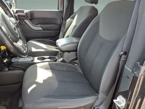 Used 2017 Jeep Wrangler Sport AWD/4WD image 11