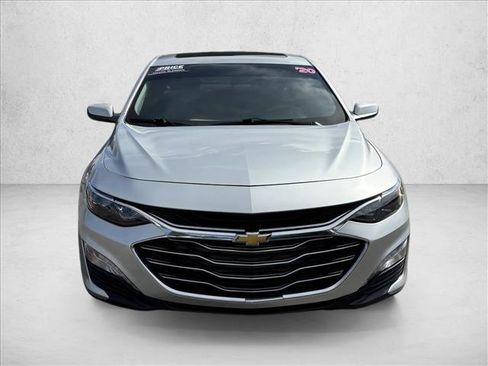 Used 2020 Chevrolet Malibu LT FWD image 2
