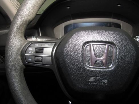 Used 2023 Honda Accord EX image 5