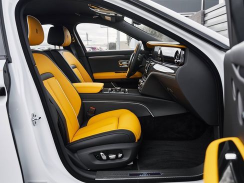 Used 2025 Rolls-Royce Ghost Black Badge image 22