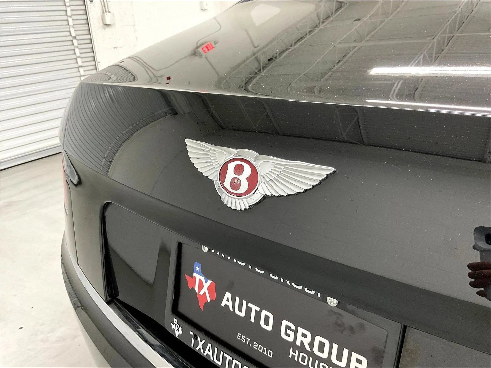 Used 2017 Bentley Flying Spur S V8 AWD/4WD image 32